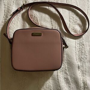 Kate Spade mauve crossbody purse gently used.